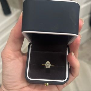 1.5 ct Oval Moissanite Solitare, 14k YG, size 5.5